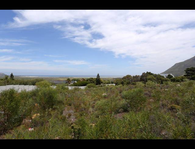 8,000M² SMALLHOLDING FOR SALE IN CROFTERS VALLEY